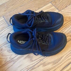 Hoka women’s Bondi 7 wide - size 6